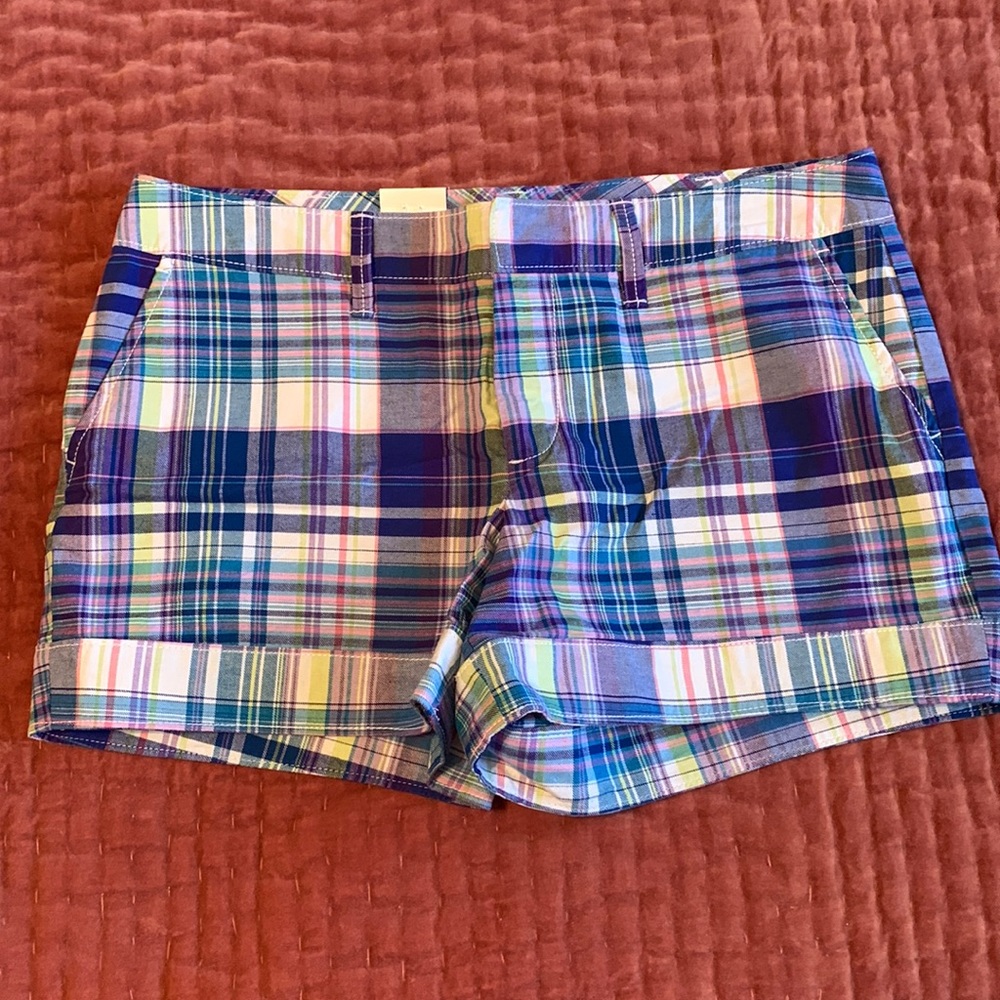 Gap plaid shorts